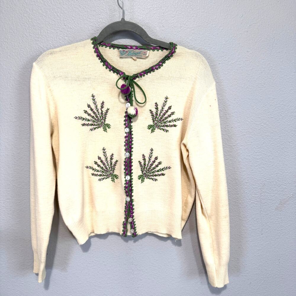 Vintage Balmoral Wool Embroidered Lavender Cardigan Size Medium